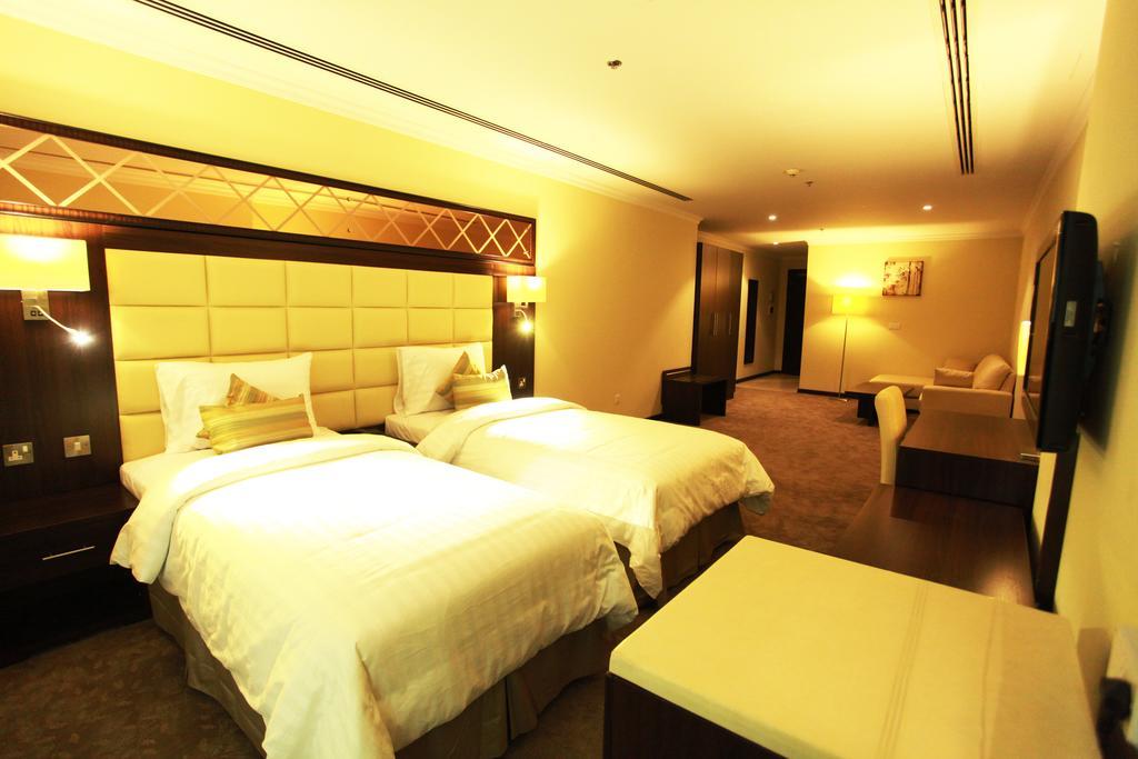 Golden Ocean Hotel Доха Екстериор снимка