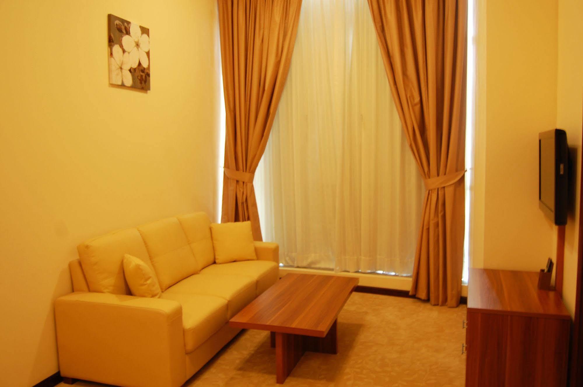 Golden Ocean Hotel Доха Екстериор снимка